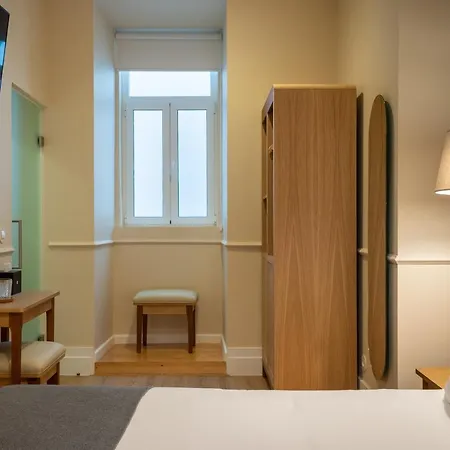 Guest house Rossio Flh 4*